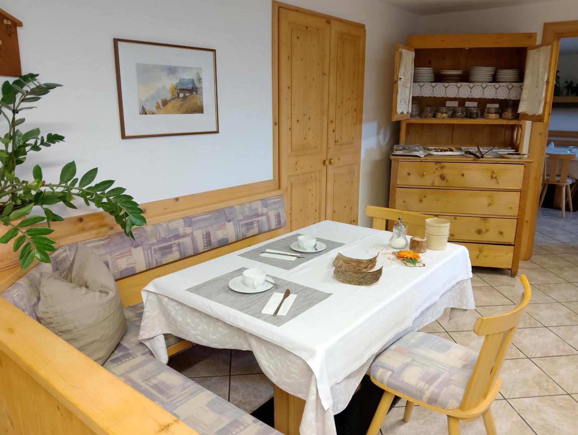 Garni Hattlerhof B&B Brunico Dış mekan fotoğraf