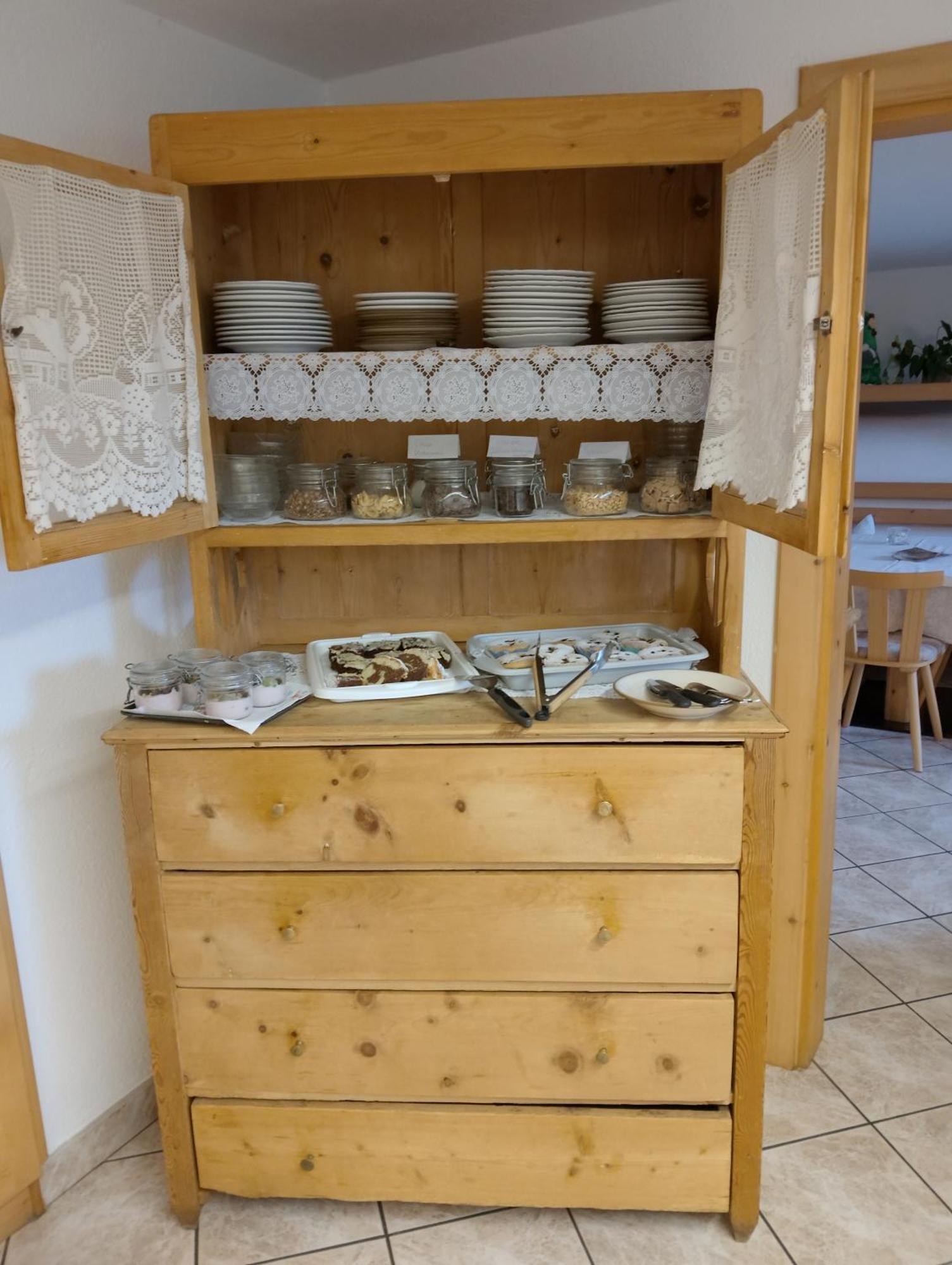 Garni Hattlerhof B&B Brunico Dış mekan fotoğraf