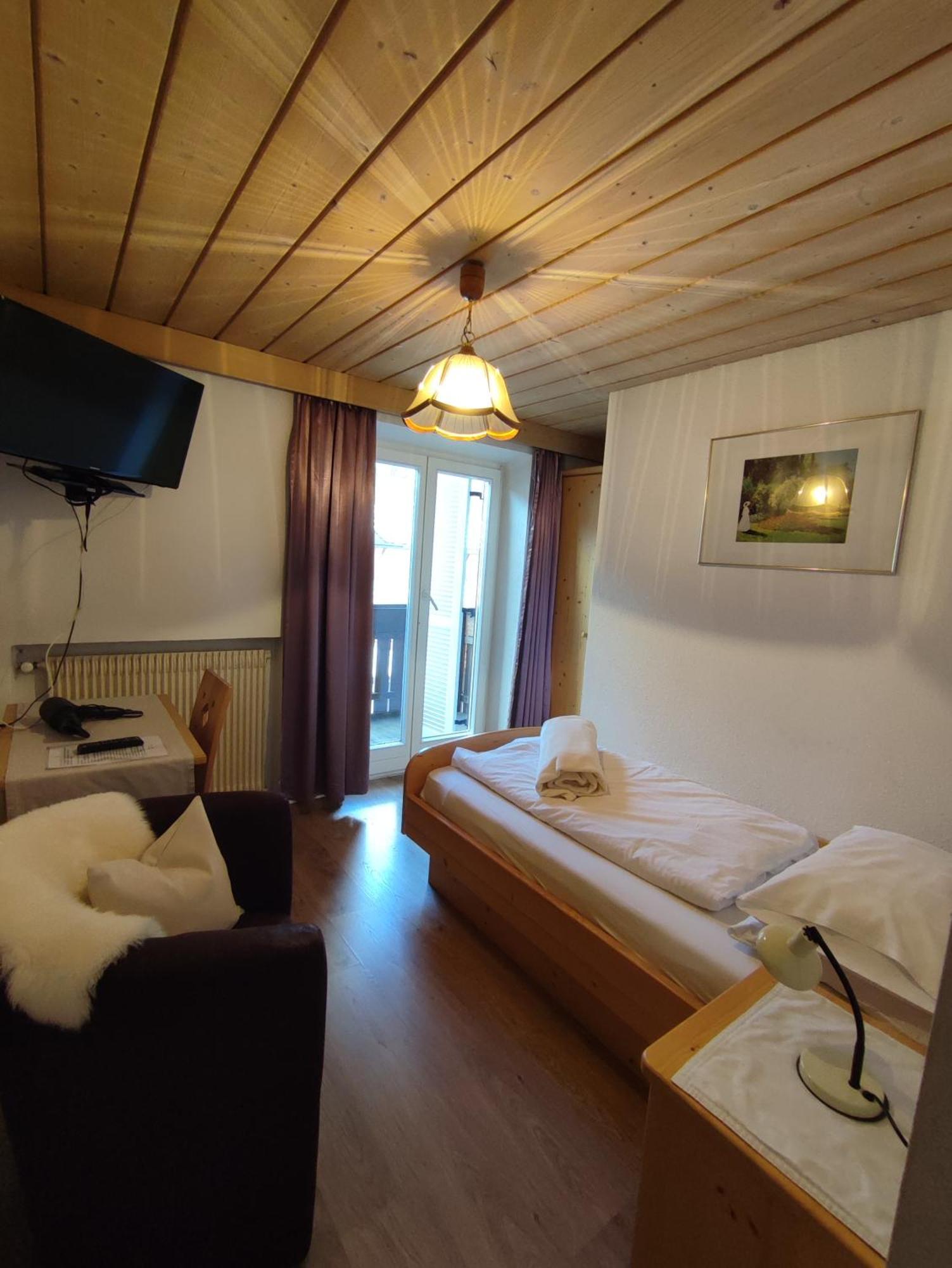 Garni Hattlerhof B&B Brunico Dış mekan fotoğraf