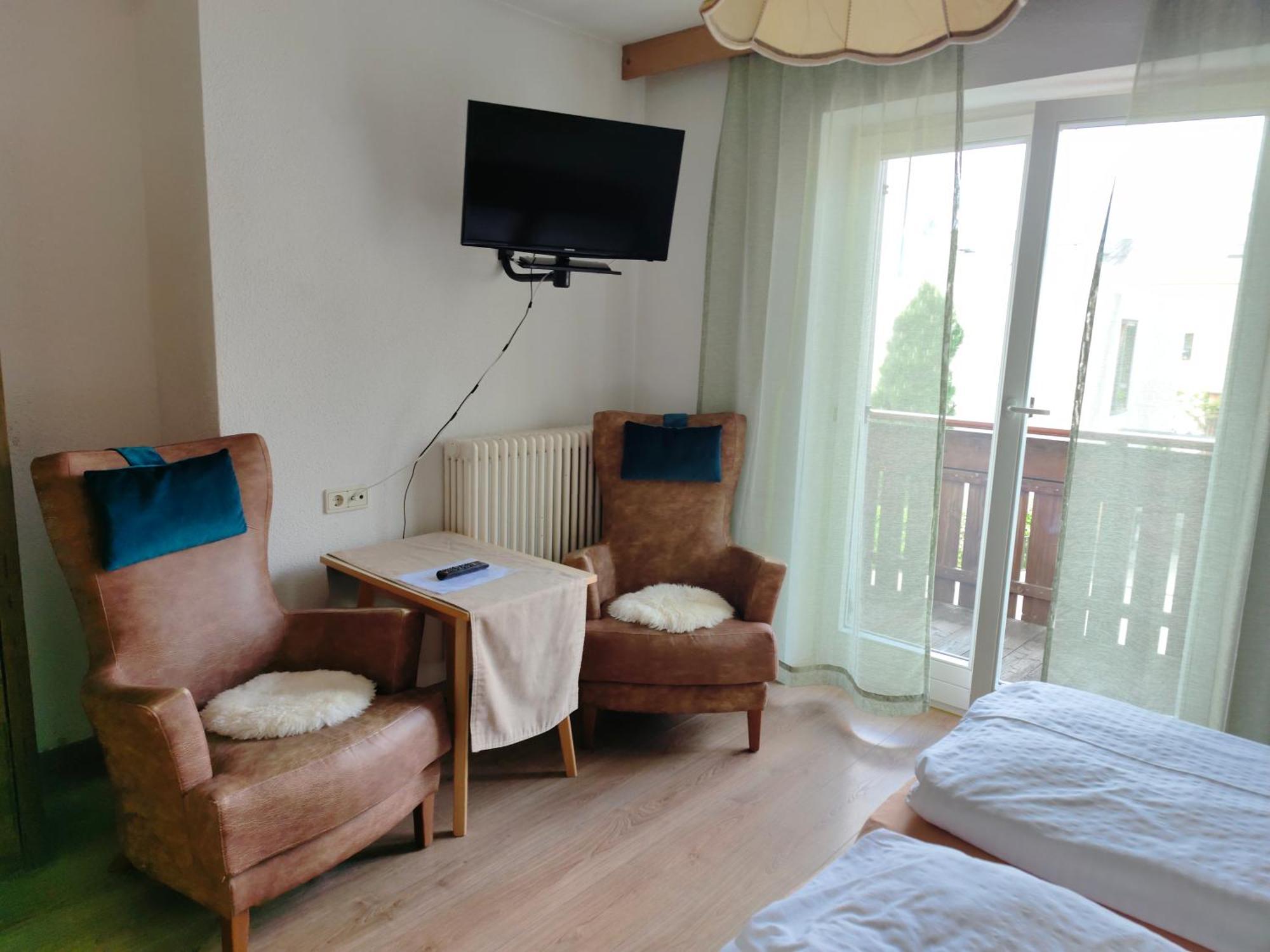 Garni Hattlerhof B&B Brunico Dış mekan fotoğraf