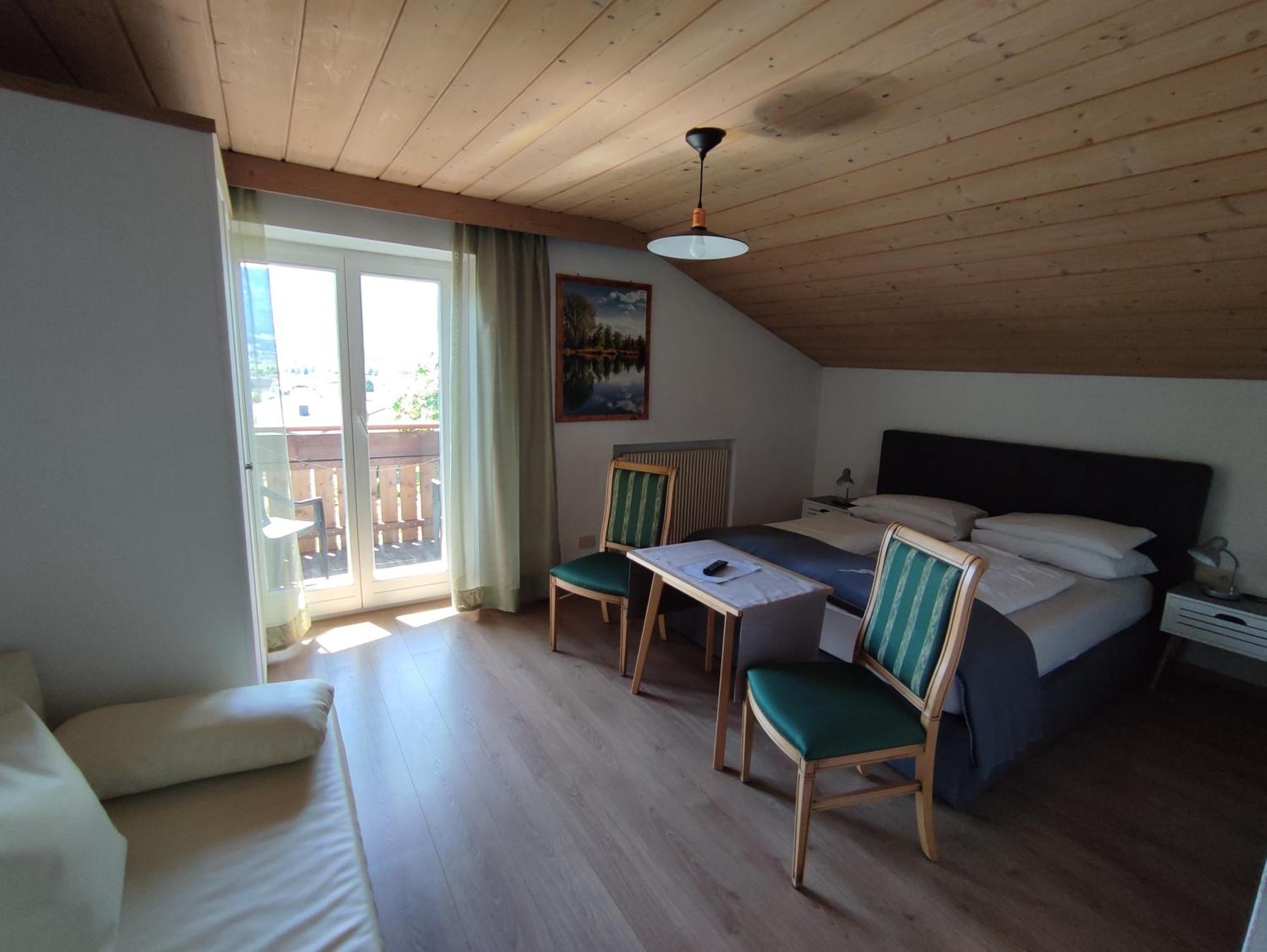 Garni Hattlerhof B&B Brunico Dış mekan fotoğraf