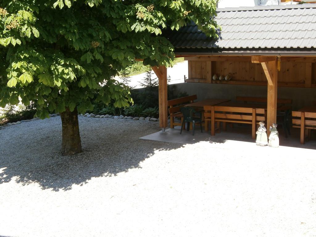 Garni Hattlerhof B&B Brunico Dış mekan fotoğraf
